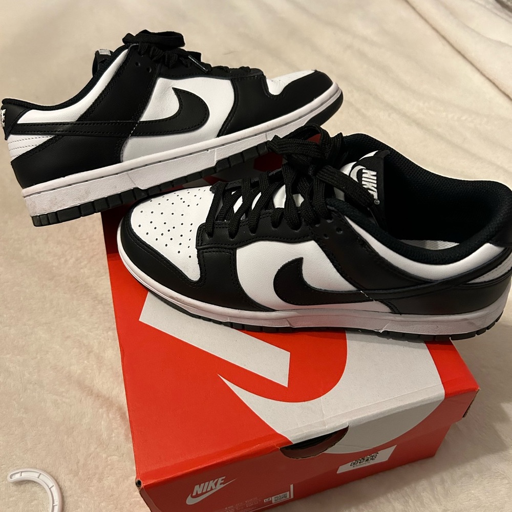Nike Dunk Low women’s size 8 men’s size 6.